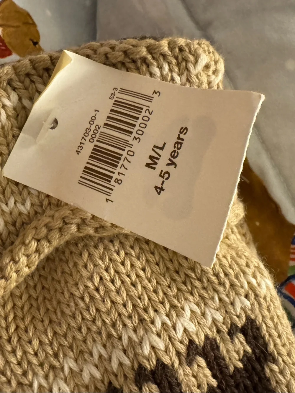 gap kids mittens size 4 NWT